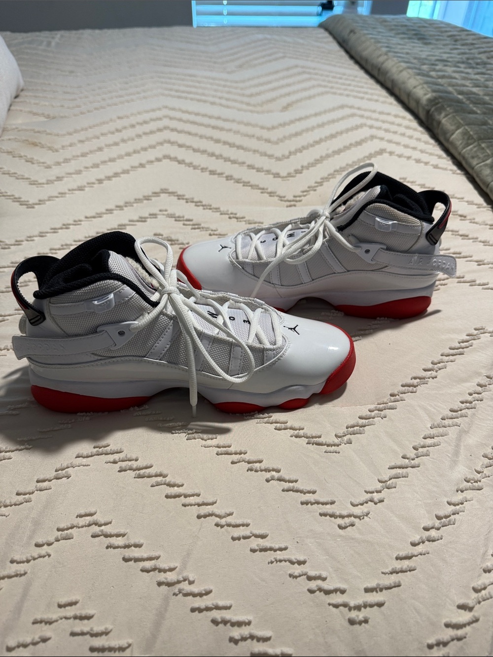 Wht Jordan12 - Picture 3 of 3